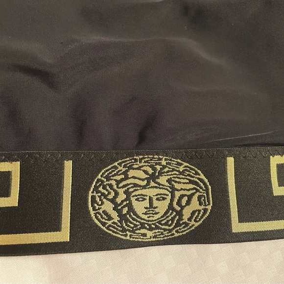 Womens Versace Greca Border sports bra size large - Picture 4 of 8
